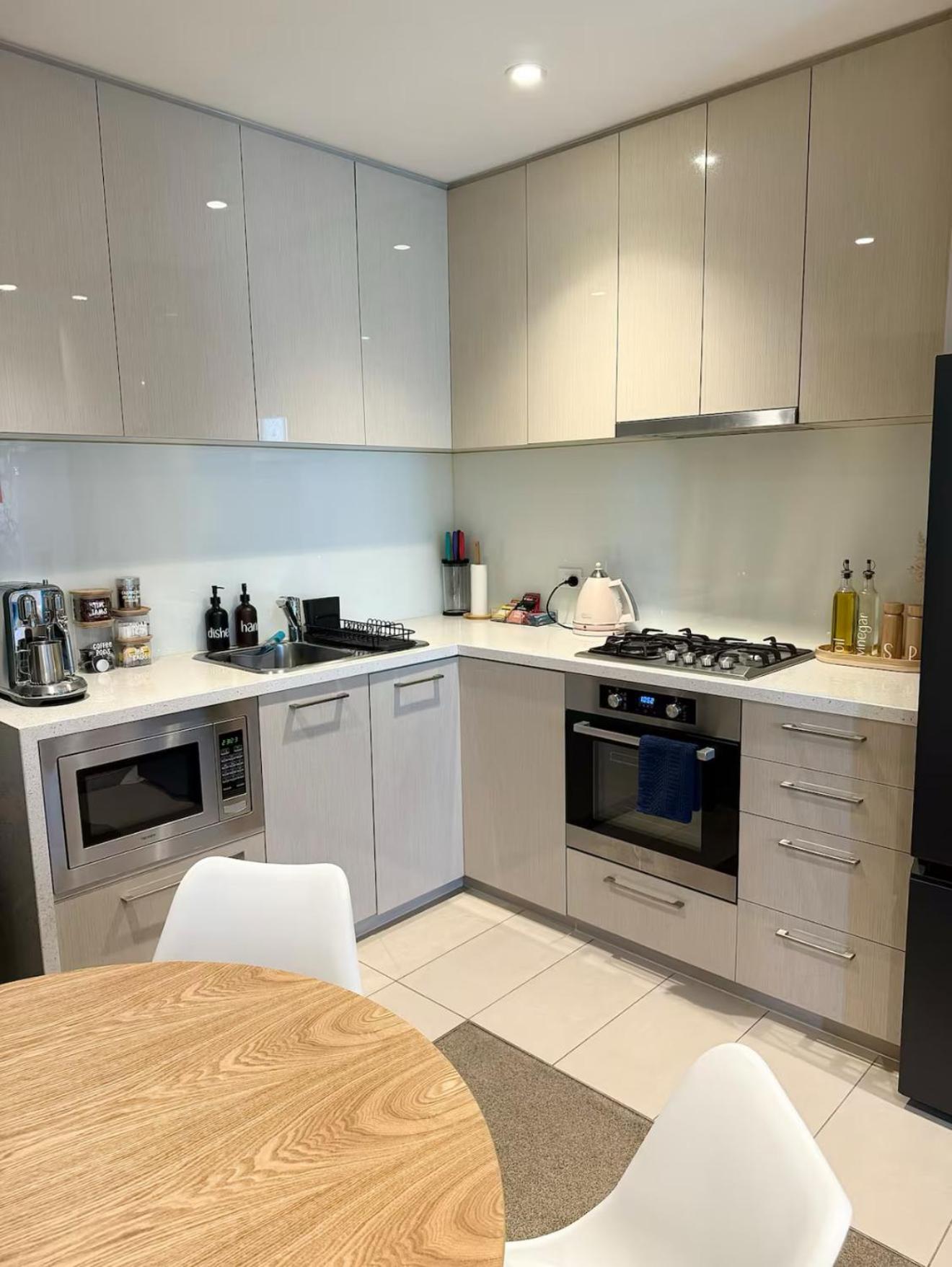 Lonsdale St Luxury Cbd Family Apartment With Free Parking Melbourne Esterno foto